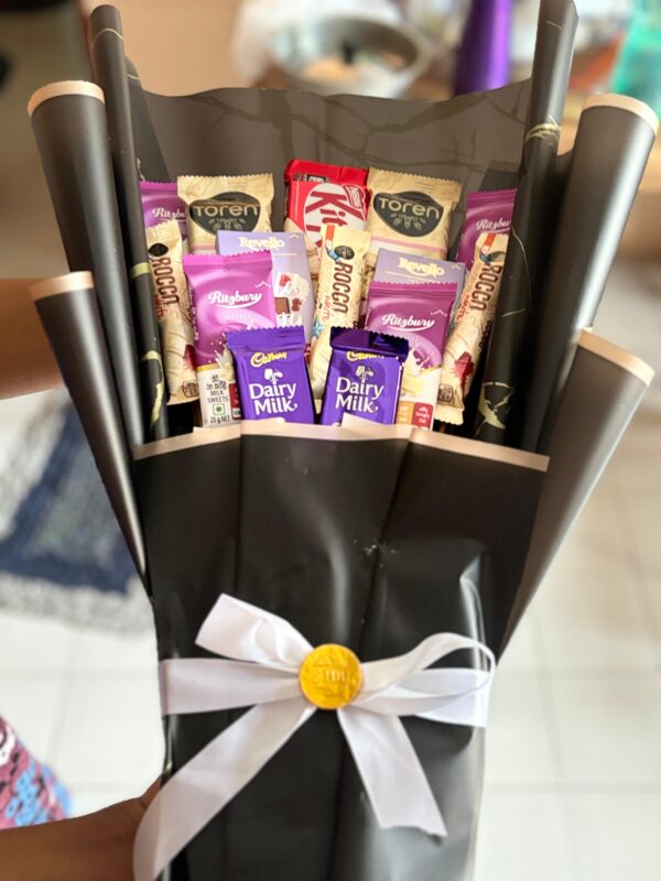 Chocolate Bouquet I - Amazely Gifts - Customized Gifts In Trincomalee Sri Lanka