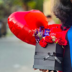 Combined (Chocolate + Flower ) Bouquet - Amazely Gifts - Customized Gifts In Trincomalee Sri Lanka