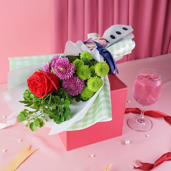 Customized Flower Bouquet - Image 4